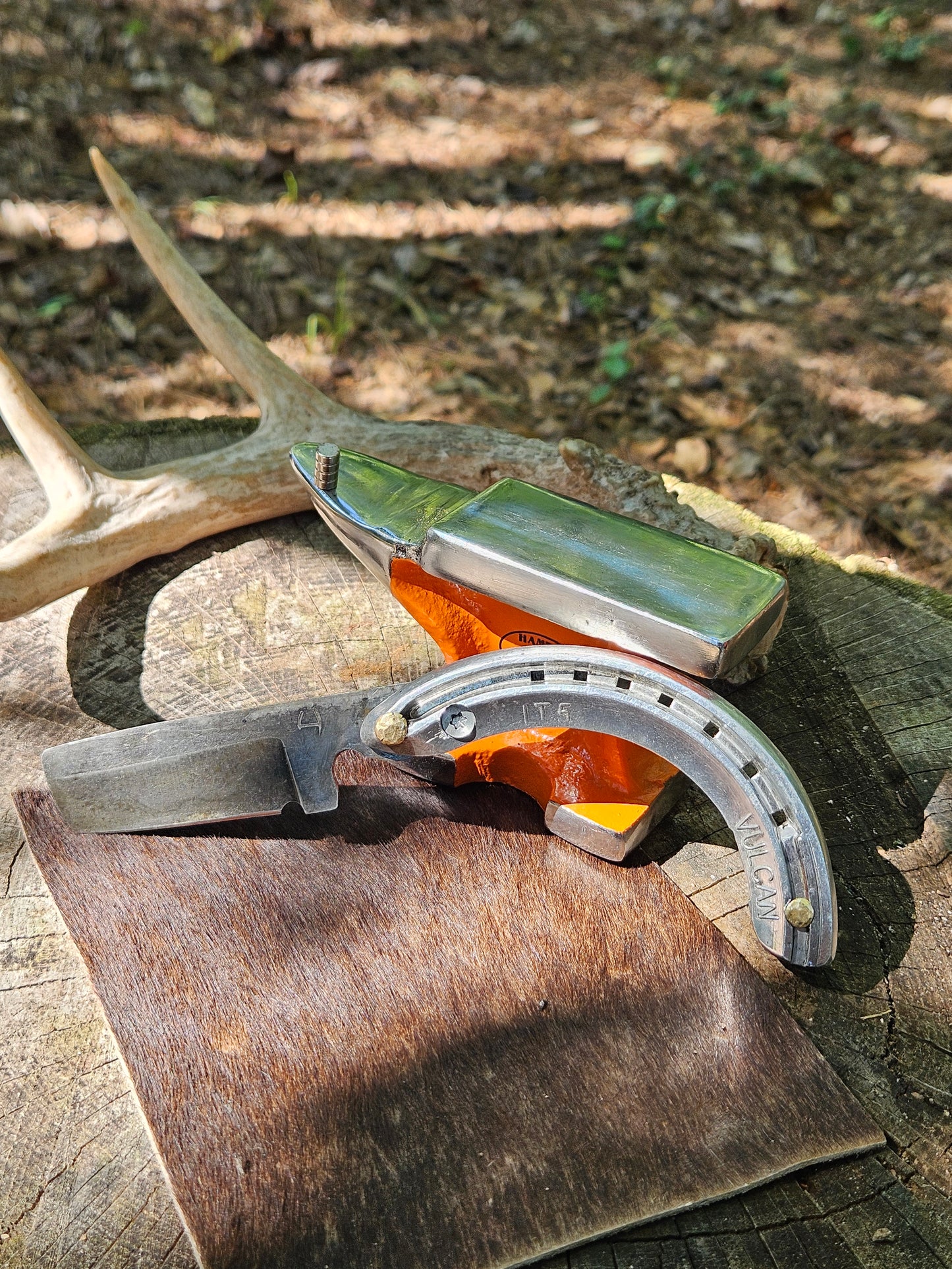 Horseshoe Friction Folder