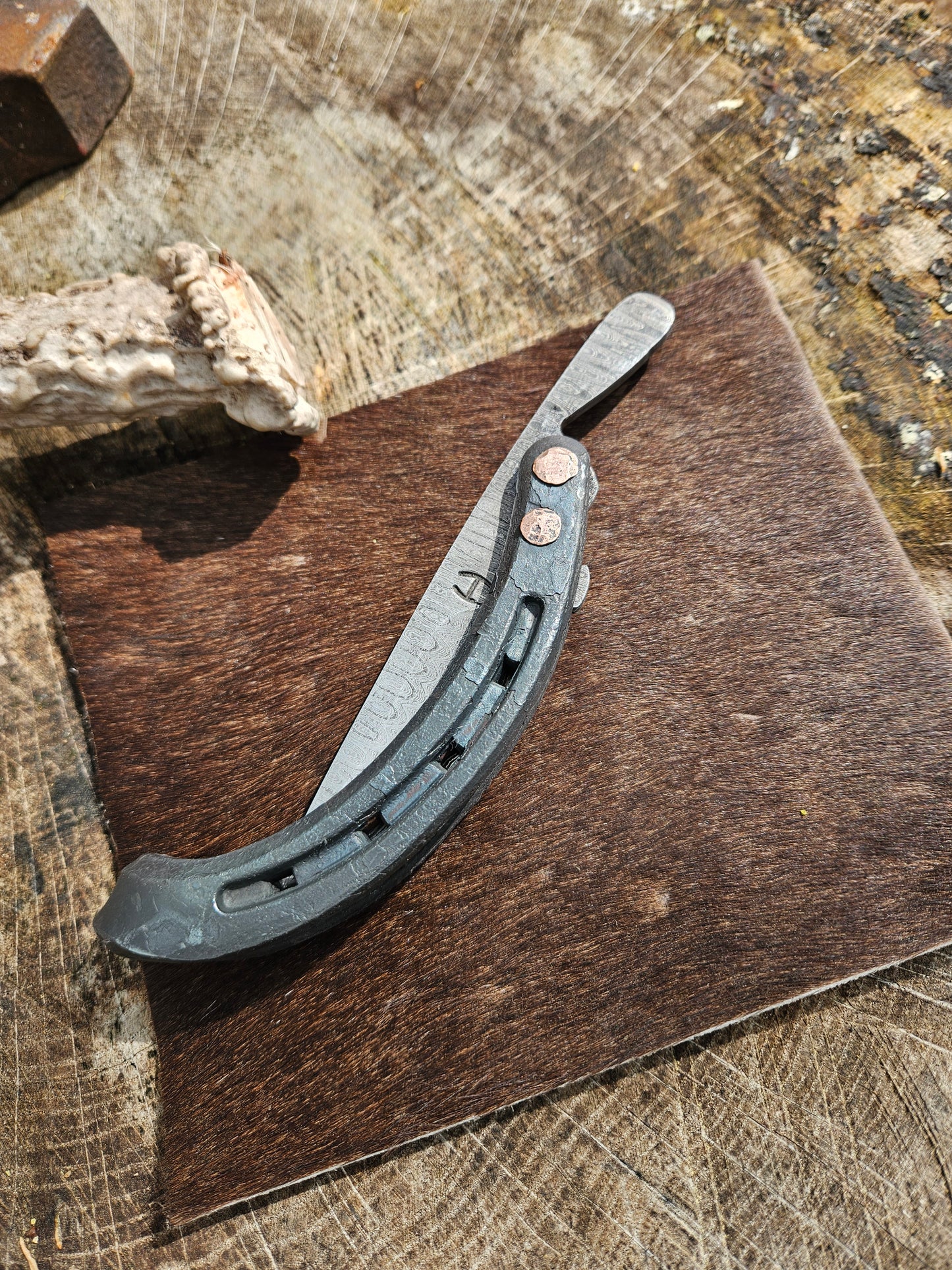 Horseshoe Friction Folder